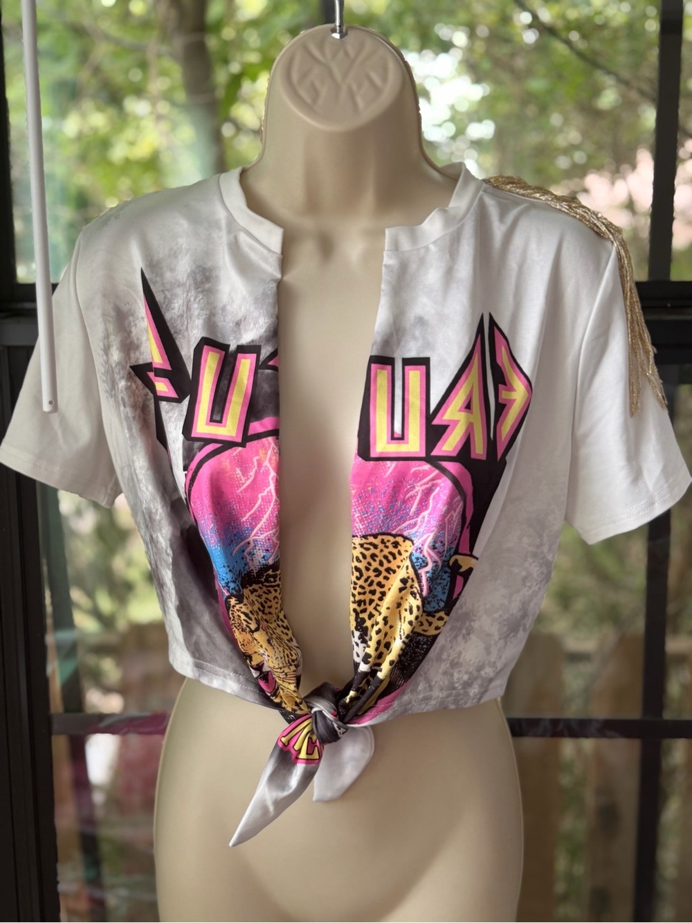 SHEIN White Crop Tie-Front Top with Pink Graphic & Leopard Detail
